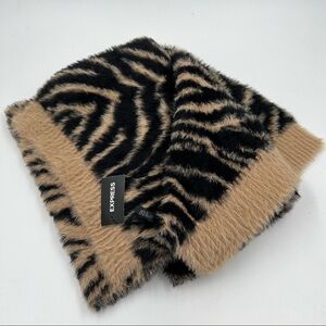NWT Express Brown Animal Print Scarf One Size Warm Soft Cozy